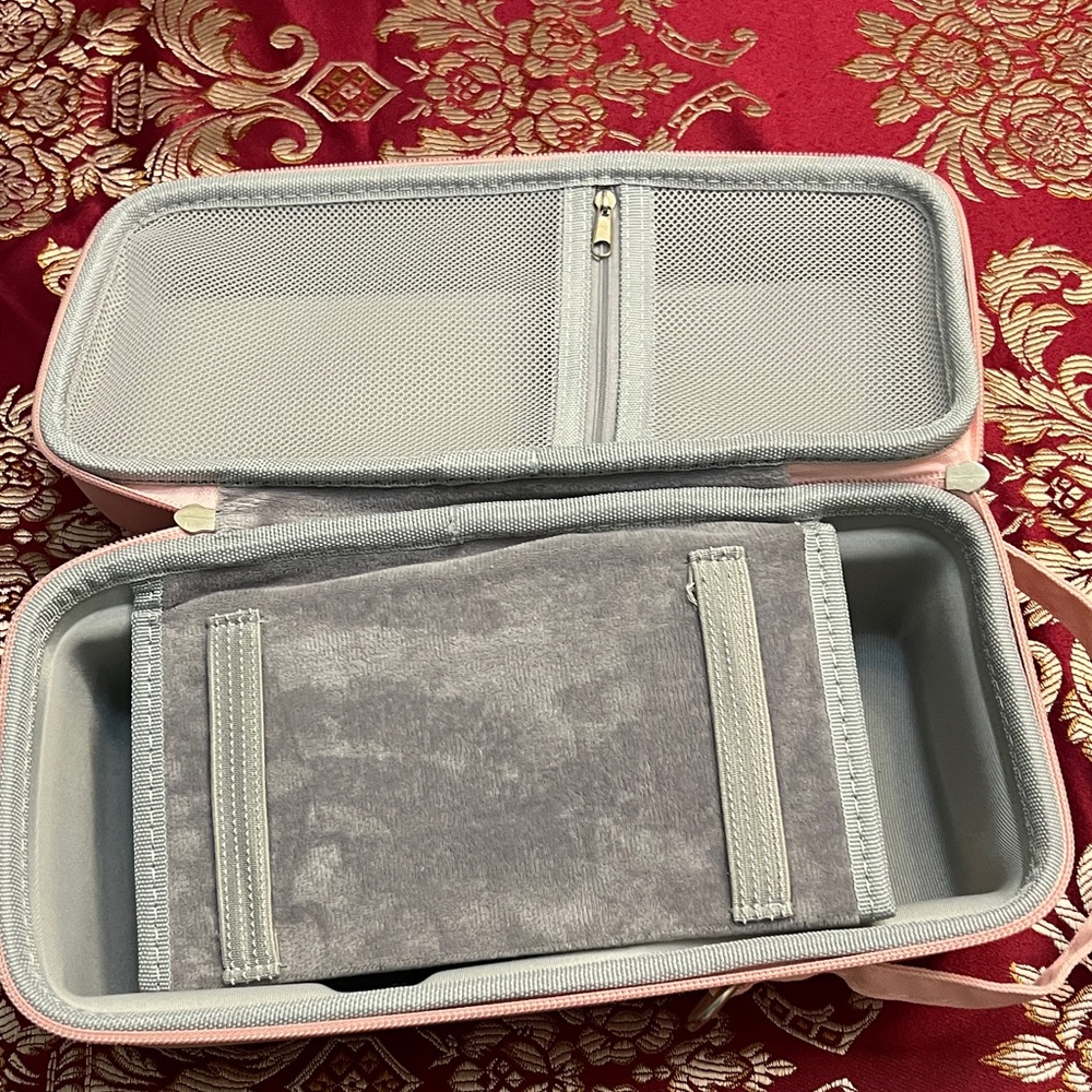 Nintendo switch hard case - Picture 3 of 8